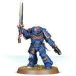 Primaris Lieutenant con espada de energía